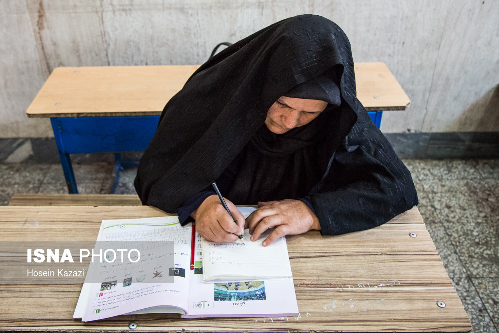 ایران در مرز ریشه‌کنی بیسوادی/ گسترش عدالت آموزشی از شهر تا روستاها