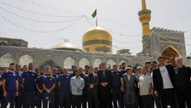 تشرف سروقامتان والیبالیست ایران به حرم مطهر امام رضا(ع)