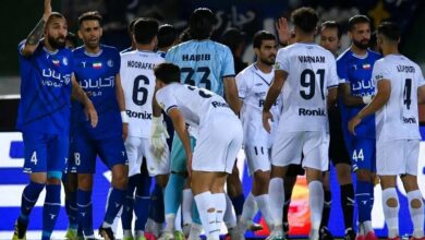 نشسته‌ایم و پرسپولیس همینطور دارد بازیکن می‌خرد | رامین رضاییان از استقلال دو میلیون دلار نخواسته است