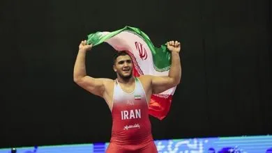 دارنده مدال طلای جهان: مدالم را به دانش آموزان بی گناه تقدیم می‌کنم
